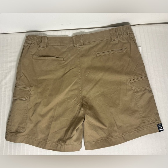 NWT ROUNDTREE & YORKE CASUALS CARGO SHORTS TAN ELASTIC WAIST 42 T1 - Picture 2 of 11